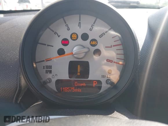 ✅ 2013 MINI Paceman S • VIN: WMWSS5C54DWN66685 • Lot: 43359388. Wystawiony na IAAI z przebiegiem 118 575 mil. Bezpłatny archiwum sprzedaży aukcyjnych z USA i szczegółowy raport historii pojazdu na DreamBid. Zdjęcie 7.