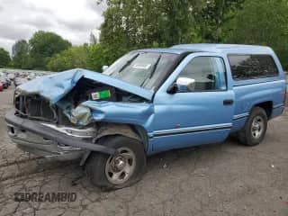 1996 Dodge 1500 с VIN 1B7HC16Z8TS557396, выставлен на аукционе Copart как лот 56996805 с пробегом 128 218 миль миль и Списание • Salvage title. История ставок и продаж доступна на DreamBid. Изображение 1.
