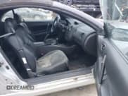 ✅ 2001 Mitsubishi Eclipse GT • VIN: 4A3AE85H01E219240 • Lot: 43787654. Wystawiony na IAAI z przebiegiem Nie podano. Bezpłatny archiwum sprzedaży aukcyjnych z USA i szczegółowy raport historii pojazdu na DreamBid. Zdjęcie 5.