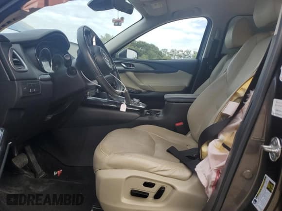 ✅ 2019 Mazda CX-9 Touring • VIN: JM3TCACYXK0308878 • Lot: 81946995. Listed on Copart with 107,307 mi. Free auction sales archive from the USA and detailed vehicle history report at DreamBid. Image 7.