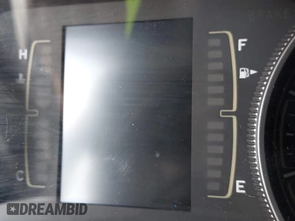 ✅ 2018 Jeep Cherokee Latitude • VIN: 1C4PJLCB4JD595102 • Lot: 43359901. Wystawiony na IAAI z przebiegiem Nie podano. Bezpłatny archiwum sprzedaży aukcyjnych z USA i szczegółowy raport historii pojazdu na DreamBid. Zdjęcie 15.