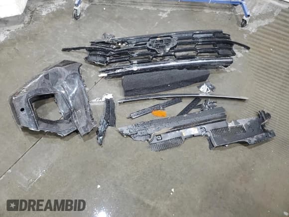 ✅ 2025 Ford Expedition Max Platinum • VIN: 1FMJK1M87SEA17884 • Lot: 93310925. Listed on Copart with 24,998 mi. Free auction sales archive from the USA and detailed vehicle history report at DreamBid. Image 13.