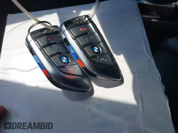 ✅ 2016 BMW 7 Series 750i • VIN: WBA7F0C52GGL99237 • Лот: 42930520. Опубликован ранее на IAAI с пробегом 98 578 миль. Бесплатный доступ к архиву аукционных продаж из США и подробный отчёт об истории автомобиля на DreamBid. Изображение 11.