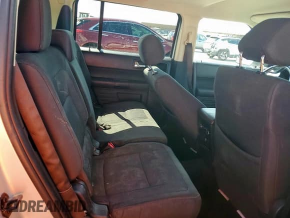 ✅ 2015 Ford Flex SE • VIN: 2FMGK5B83FBA11859 • Лот: 69056225. Опубликован ранее на Copart с пробегом 163 647 миль. Бесплатный доступ к архиву аукционных продаж из США и подробный отчёт об истории автомобиля на DreamBid. Изображение 11.