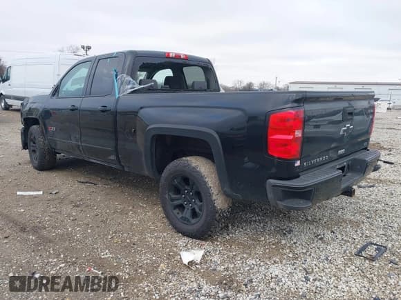 ✅ 2019 Chevrolet Silverado 1500 LT • VIN: 2GCVKPEC8K1230355 • Lot: 41124133. Wystawiony na IAAI z przebiegiem 135 034 mil. Bezpłatny archiwum sprzedaży aukcyjnych z USA i szczegółowy raport historii pojazdu na DreamBid. Zdjęcie 3.