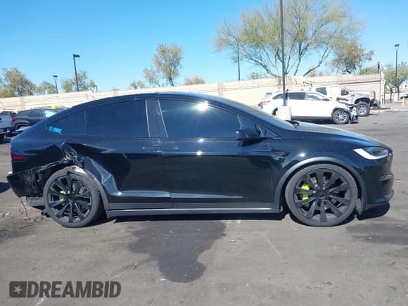 ✅ 2022 Tesla Model X Plaid • VIN: 7SAXCBE62NF349607 • Lot: 43515074. Wystawiony na IAAI z przebiegiem 58 606 mil. Bezpłatny archiwum sprzedaży aukcyjnych z USA i szczegółowy raport historii pojazdu na DreamBid. Zdjęcie 13.