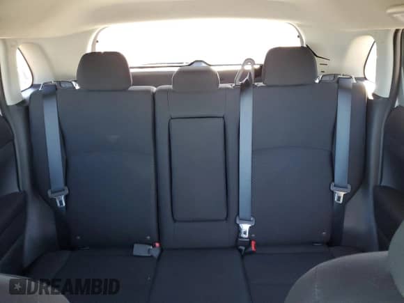 2015 Mitsubishi Outlander ES с VIN 4A4AR3AW6FE056687, выставлен на аукционе Copart как лот 86441125 с пробегом 139 922 миль миль и Списание • Salvage title. История ставок и продаж доступна на DreamBid. Изображение 10.