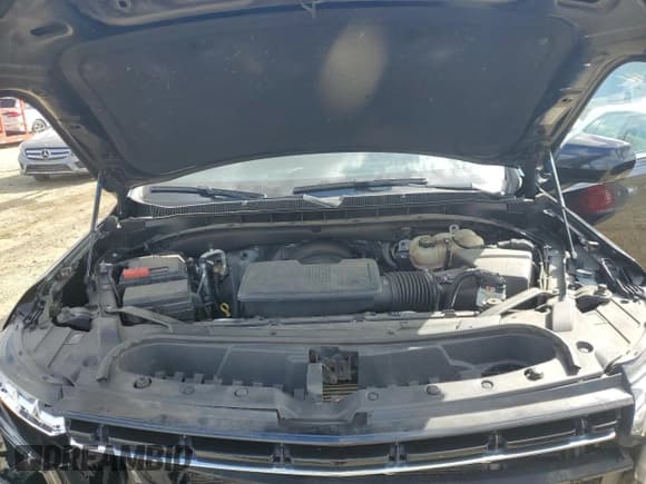 ✅ 2023 Chevrolet Suburban LT • VIN: 1GNSKCKD9PR264318 • Lot: 76100354. Wystawiony na Copart z przebiegiem 142 866 mil. Bezpłatny archiwum sprzedaży aukcyjnych z USA i szczegółowy raport historii pojazdu na DreamBid. Zdjęcie 12.