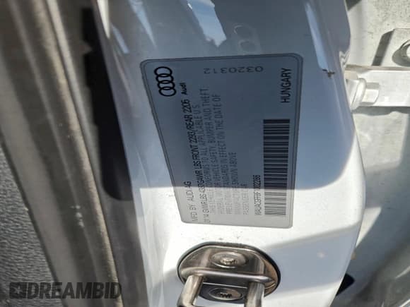 ✅ 2015 Audi A3 Premium • VIN: WAUACGFF8F1002286 • Lot: 93831885. Wystawiony na Copart z przebiegiem 92 398 mil. Bezpłatny archiwum sprzedaży aukcyjnych z USA i szczegółowy raport historii pojazdu na DreamBid. Zdjęcie 12.