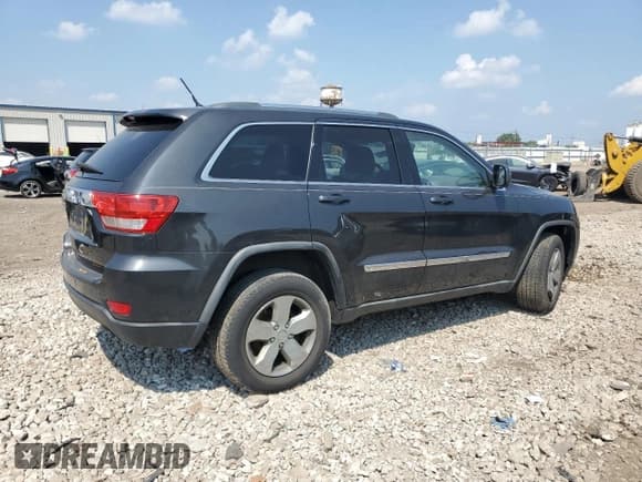 ✅ 2011 Jeep Grand Cherokee Laredo • VIN: 1J4RR4GG0BC517835 • Lot: 67608905. Wystawiony na Copart z przebiegiem 150 398 mil. Bezpłatny archiwum sprzedaży aukcyjnych z USA i szczegółowy raport historii pojazdu na DreamBid. Zdjęcie 3.