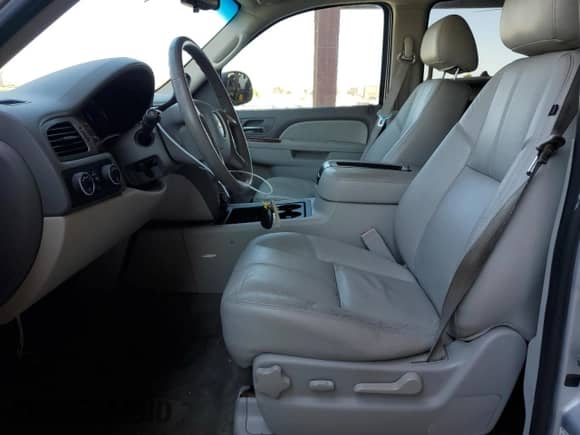 2013 Chevrolet Suburban LT with VIN 1GNSKJE79DR213312, listed as a Copart auction lot 70356745 with 79,474 mi miles and Salvage title. Bid and sale history available at DreamBid. Image 7.