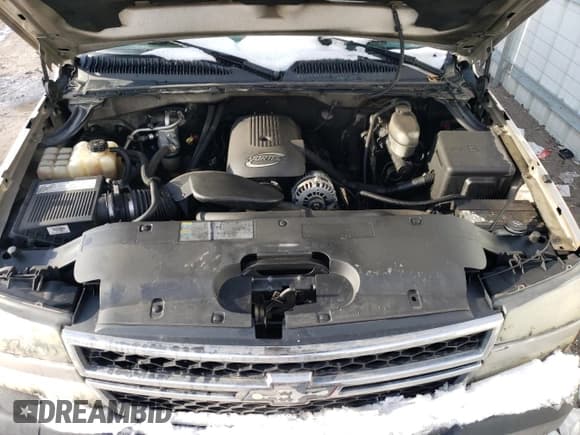 ✅ 2006 Chevrolet Silverado 2500HD Work Truck • VIN: 1GCHC23U46F164247 • Лот: 45754555. Опубликован ранее на Copart с пробегом 259 121 миль. Бесплатный доступ к архиву аукционных продаж из США и подробный отчёт об истории автомобиля на DreamBid. Изображение 11.