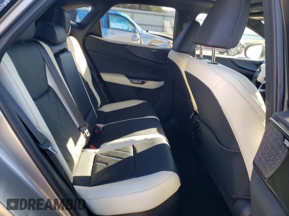 ✅ 2023 Lexus NX 350h Luxury • VIN: 2T2HKCEZ5PC013411 • Lot: 85705704. Wystawiony na Copart z przebiegiem 28 660 mil. Bezpłatny archiwum sprzedaży aukcyjnych z USA i szczegółowy raport historii pojazdu na DreamBid. Zdjęcie 11.