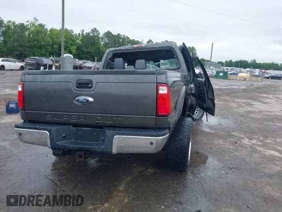 ✅ 2016 Ford F-250 Lariat • VIN: 1FT7W2BT8GEB22408 • Lot: 42295696. Listed on IAAI with 170,171 mi. Free auction sales archive from the USA and detailed vehicle history report at DreamBid. Image 4.