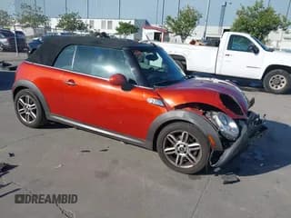 ✅ 2012 MINI Convertible • VIN: WMWZN3C54CT134124 • Лот: 42313148. Опубликован ранее на IAAI с пробегом 119 963 миль. Бесплатный доступ к архиву аукционных продаж из США и подробный отчёт об истории автомобиля на DreamBid. Изображение 1.