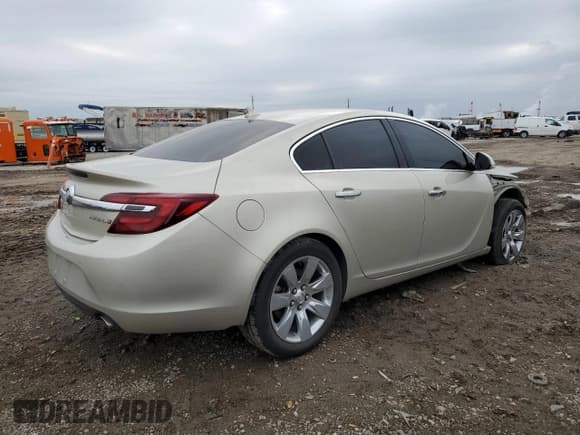 ✅ 2014 Buick Regal Premium II • VIN: 2G4GR5GX5E9236611 • Lot: 44572645. Listed on Copart with 137,405 mi. Free auction sales archive from the USA and detailed vehicle history report at DreamBid. Image 3.