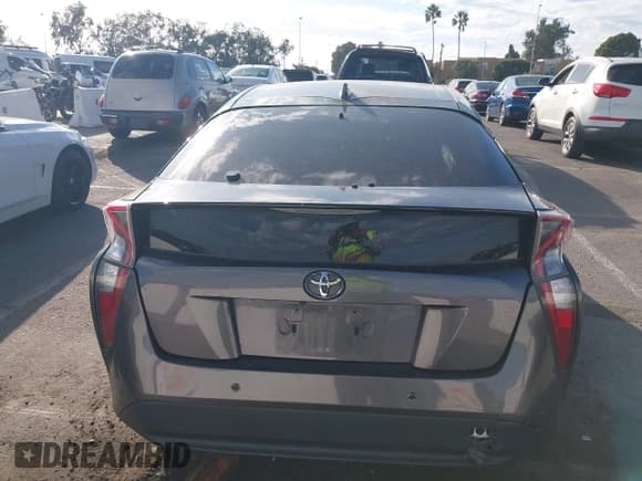 ✅ 2017 Toyota Prius Three • VIN: JTDKARFU7H3544106 • Лот: 43455471. Опубликован ранее на IAAI с пробегом 210 224 миль. Бесплатный доступ к архиву аукционных продаж из США и подробный отчёт об истории автомобиля на DreamBid. Изображение 16.