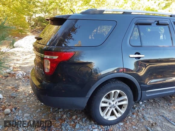 ✅ 2012 Ford Explorer XLT • VIN: 1FMHK8D81CGB04046 • Lot: 43312197. Wystawiony na IAAI z przebiegiem 188 968 mil. Bezpłatny archiwum sprzedaży aukcyjnych z USA i szczegółowy raport historii pojazdu na DreamBid. Zdjęcie 4.