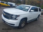 ✅ 2016 Chevrolet Suburban Commercial • VIN: 1GNSKKEC0GR427659 • Lot: 43647762. Wystawiony na IAAI z przebiegiem Nie podano. Bezpłatny archiwum sprzedaży aukcyjnych z USA i szczegółowy raport historii pojazdu na DreamBid. Zdjęcie 2.