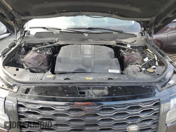 ✅ 2018 Land Rover Range Rover • VIN: SALGS5RE4JA395759 • Lot: 61733705. Listed on Copart with 114,780 mi. Free auction sales archive from the USA and detailed vehicle history report at DreamBid. Image 12.