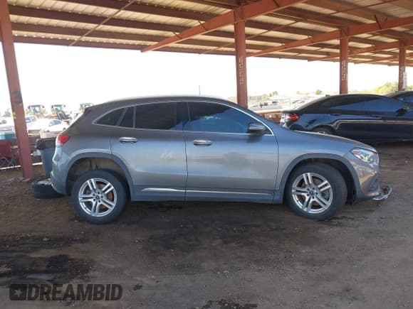 ✅ 2021 Mercedes-Benz GLA 250 • VIN: W1N4N4HB9MJ121294 • Lot: 43551986. Wystawiony na IAAI z przebiegiem 129 618 mil. Bezpłatny archiwum sprzedaży aukcyjnych z USA i szczegółowy raport historii pojazdu na DreamBid. Zdjęcie 14.
