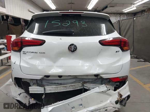 ✅ 2020 Buick Encore GX Essence • VIN: KL4MMGSL3LB117449 • Lot: 43378686. Listed on IAAI with 76,987 mi. Free auction sales archive from the USA and detailed vehicle history report at DreamBid. Image 17.