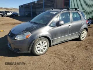 ✅ 2010 Suzuki SX4 • VIN: JS2YB5A37A6311383 • Lot: 46848505. Wystawiony na Copart z przebiegiem 102 062 mil. Bezpłatny archiwum sprzedaży aukcyjnych z USA i szczegółowy raport historii pojazdu na DreamBid. Zdjęcie 1.