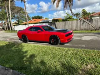 ✅ 2016 Dodge Challenger SRT Hellcat • VIN: 2C3CDZC98GH249222 • Lot: 70536795. Wystawiony na Copart z przebiegiem 52 968 mil. Bezpłatny archiwum sprzedaży aukcyjnych z USA i szczegółowy raport historii pojazdu na DreamBid. Zdjęcie 1.