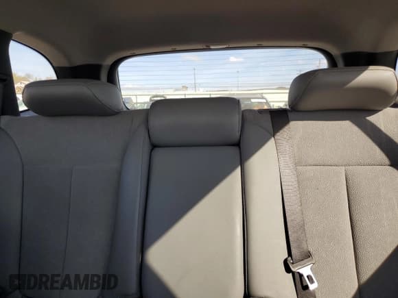 ✅ 2012 Hyundai Santa Fe SE • VIN: 5XYZHDAG6CG105496 • Lot: 78581104. Listed on Copart with 101,701 mi. Free auction sales archive from the USA and detailed vehicle history report at DreamBid. Image 10.