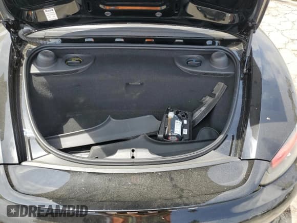 ✅ 2019 Porsche 718 Boxster • VIN: WP0CA2A87KS210774 • Lot: 53678975. Wystawiony na Copart z przebiegiem 58 736 mil. Bezpłatny archiwum sprzedaży aukcyjnych z USA i szczegółowy raport historii pojazdu na DreamBid. Zdjęcie 11.