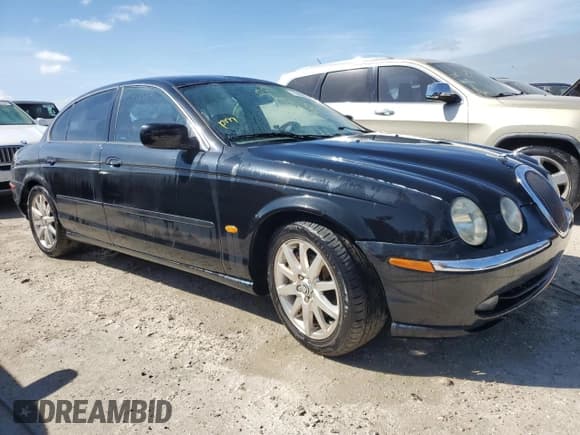 ✅ 2000 Jaguar S-Type V6 • VIN: SAJDA01C0YFL41139 • Lot: 75080074. Wystawiony na Copart z przebiegiem Nie podano. Bezpłatny archiwum sprzedaży aukcyjnych z USA i szczegółowy raport historii pojazdu na DreamBid. Zdjęcie 4.