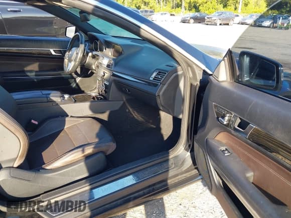 ✅ 2016 Mercedes-Benz E 400 • VIN: WDDKK6FF1GF331331 • Lot: 43702457. Listed on IAAI with 76,129 mi. Free auction sales archive from the USA and detailed vehicle history report at DreamBid. Image 5.