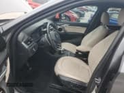 ✅ 2017 BMW X1 xDrive28i • VIN: WBXHT3Z34H4A52475 • Lot: 82125045. Wystawiony na Copart z przebiegiem 78 141 mil. Bezpłatny archiwum sprzedaży aukcyjnych z USA i szczegółowy raport historii pojazdu na DreamBid. Zdjęcie 7.