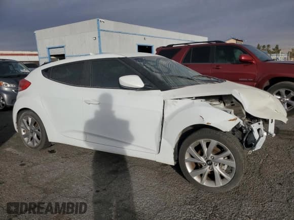 ✅ 2017 Hyundai Veloster • VIN: KMHTC6AD8HU307330 • Lot: 85344424. Wystawiony na Copart z przebiegiem 44 929 mil. Bezpłatny archiwum sprzedaży aukcyjnych z USA i szczegółowy raport historii pojazdu na DreamBid. Zdjęcie 4.