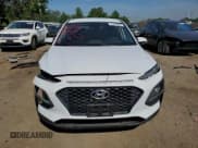 ✅ 2019 Hyundai Kona SE • VIN: KM8K1CAA8KU304358 • Лот: 57342854. Опубликован ранее на Copart с пробегом 49 634 миль. Бесплатный доступ к архиву аукционных продаж из США и подробный отчёт об истории автомобиля на DreamBid. Изображение 5.