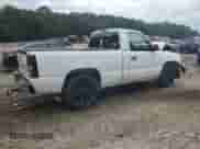 2004 Chevrolet Silverado 1500 LS z VIN 1GCEC14V84Z108022, wystawiony jako Copart lot #73192974 z przebiegiem 161 919 mil mil oraz Szkoda całkowita • Salvage title. Historia ofert i sprzedaży dostępna na DreamBid. Obrazek 3.