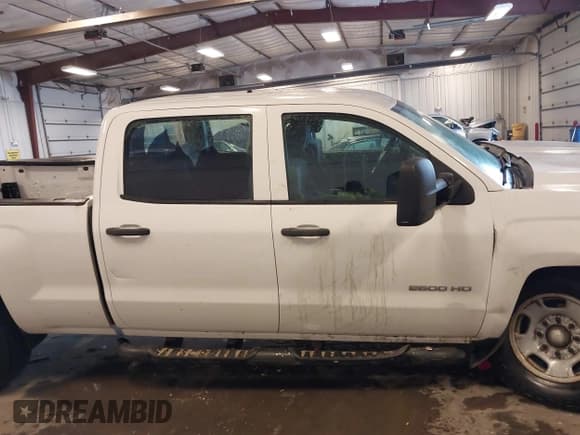 ✅ 2015 Chevrolet Silverado 2500HD Work Truck • VIN: 1GC1KUEG8FF173413 • Lot: 41822540. Listed on IAAI with 198,888 mi. Free auction sales archive from the USA and detailed vehicle history report at DreamBid. Image 14.