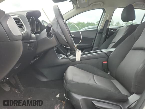 ✅ 2018 Mazda 3 Sport • VIN: 3MZBN1K79JM170878 • Лот: 69649965. Опубликован ранее на Copart с пробегом 116 732 миль. Бесплатный доступ к архиву аукционных продаж из США и подробный отчёт об истории автомобиля на DreamBid. Изображение 7.