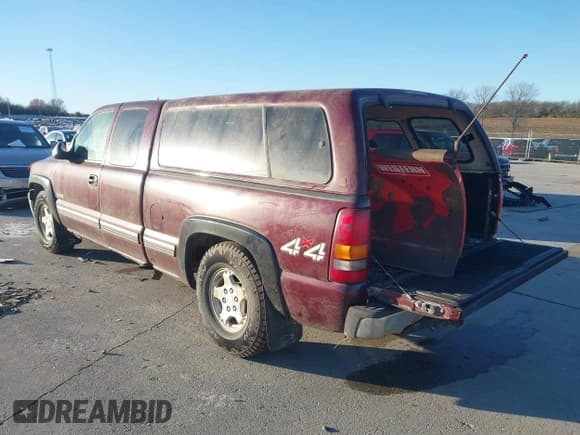 ✅ 1999 Chevrolet Silverado 1500 LS • VIN: 2GCEK19V0X1106323 • Lot: 43674068. Listed on IAAI with 154,869 mi. Free auction sales archive from the USA and detailed vehicle history report at DreamBid. Image 3.