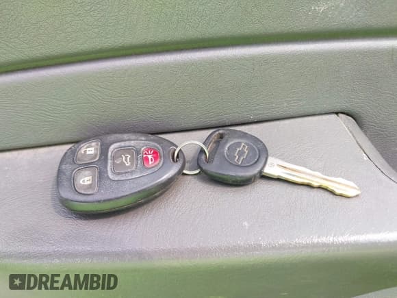 ✅ 2011 Chevrolet Express Cargo • VIN: 1GCWGFCA8B1135785 • Lot: 42904485. Listed on IAAI with 193,162 mi. Free auction sales archive from the USA and detailed vehicle history report at DreamBid. Image 11.