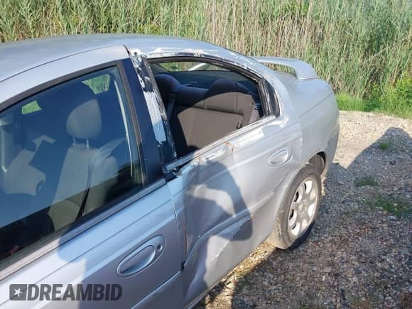 2004 Dodge Neon SXT z VIN 1B3ES56C94D630937, wystawiony jako IAAI lot #42802887 z przebiegiem 146 274 mil mil oraz . Historia ofert i sprzedaży dostępna na DreamBid. Obrazek 6.