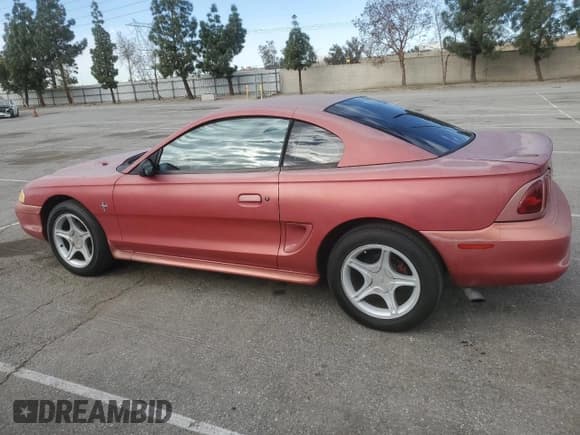 ✅ 1995 Ford Mustang • VIN: 1FALP4046SF283514 • Lot: 47492825. Listed on Copart with 121,272 mi. Free auction sales archive from the USA and detailed vehicle history report at DreamBid. Image 2.
