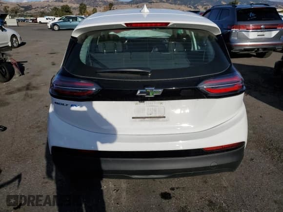✅ 2023 Chevrolet Bolt EV 1LT • VIN: 1G1FW6S05P4155759 • Lot: 80525664. Wystawiony na Copart z przebiegiem 22 644 mil. Bezpłatny archiwum sprzedaży aukcyjnych z USA i szczegółowy raport historii pojazdu na DreamBid. Zdjęcie 6.