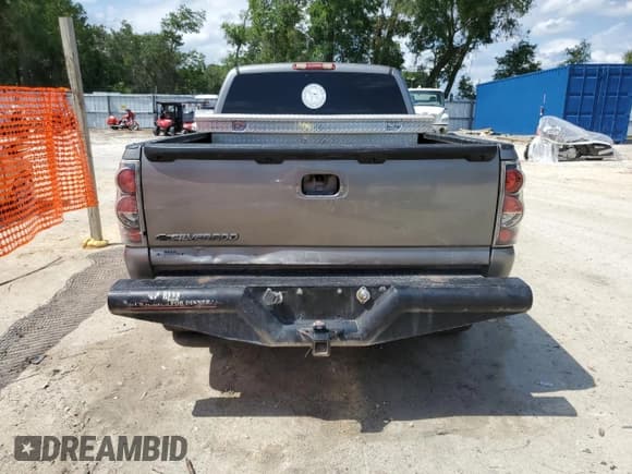 ✅ 2006 Chevrolet Silverado 1500 LT2 • VIN: 1GCEK19B76Z262869 • Лот: 55513435. Опубликован ранее на Copart с пробегом Не указан. Бесплатный доступ к архиву аукционных продаж из США и подробный отчёт об истории автомобиля на DreamBid. Изображение 6.