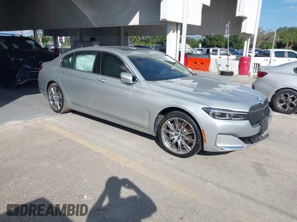 ✅ 2020 BMW 7 Series 740i • VIN: WBA7T2C08LCD09618 • Lot: 43639136. Wystawiony na IAAI z przebiegiem Nie podano. Bezpłatny archiwum sprzedaży aukcyjnych z USA i szczegółowy raport historii pojazdu na DreamBid. Zdjęcie 1.