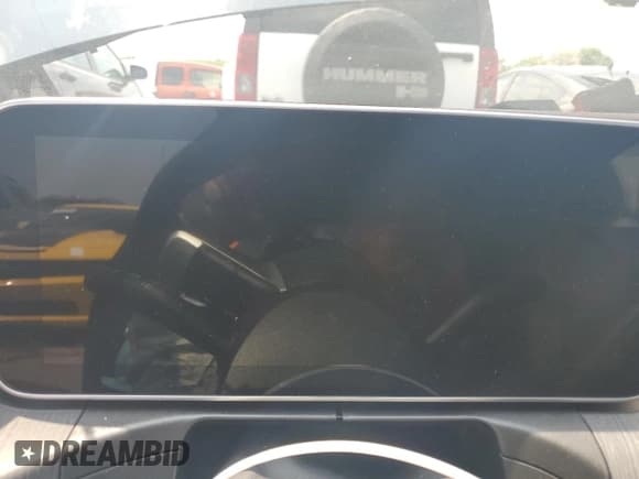 ✅ 2025 Mercedes-Benz CLE 300 • VIN: W1KMK4HB3SF046100 • Lot: 59988945. Wystawiony na Copart z przebiegiem Nie podano. Bezpłatny archiwum sprzedaży aukcyjnych z USA i szczegółowy raport historii pojazdu na DreamBid. Zdjęcie 9.