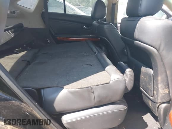 ✅ 2007 Lexus RX 350 • VIN: 2T2HK31U47C018979 • Lot: 43206135. Wystawiony na IAAI z przebiegiem 260 307 mil. Bezpłatny archiwum sprzedaży aukcyjnych z USA i szczegółowy raport historii pojazdu na DreamBid. Zdjęcie 8.