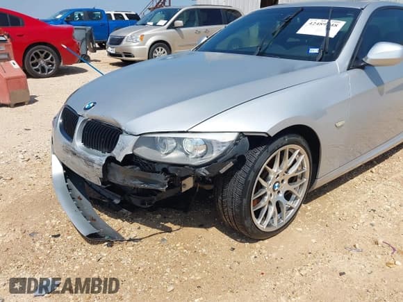 ✅ 2012 BMW 3 Series 335i • VIN: WBAKG7C53CE803345 • Lot: 42489548. Wystawiony na IAAI z przebiegiem 96 521 mil. Bezpłatny archiwum sprzedaży aukcyjnych z USA i szczegółowy raport historii pojazdu na DreamBid. Zdjęcie 6.