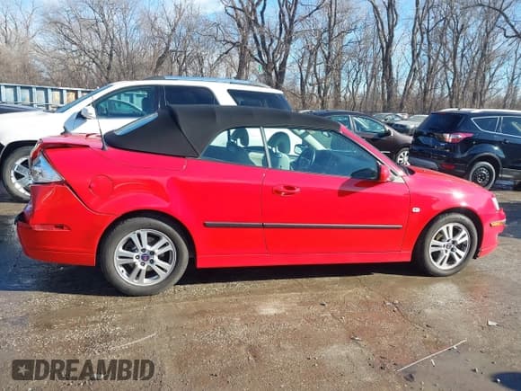 ✅ 2006 Saab 9-3 • VIN: YS3FD79YX66008055 • Lot: 41445458. Wystawiony na IAAI z przebiegiem 107 398 mil. Bezpłatny archiwum sprzedaży aukcyjnych z USA i szczegółowy raport historii pojazdu na DreamBid. Zdjęcie 13.