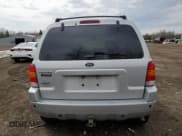 ✅ 2003 Ford Escape Limited • VIN: 1FMCU941X3KC33512 • Lot: 51029495. Listed on Copart with 146,616 mi. Free auction sales archive from the USA and detailed vehicle history report at DreamBid. Image 6.